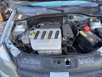 Renault  II (BB/CB) Hatchback 1.4 16V (K4J-710) [72kW] 5-BAK picture 9