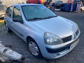 Renault  II (BB/CB) Hatchback 1.4 16V (K4J-710) [72kW] 5-BAK picture 6