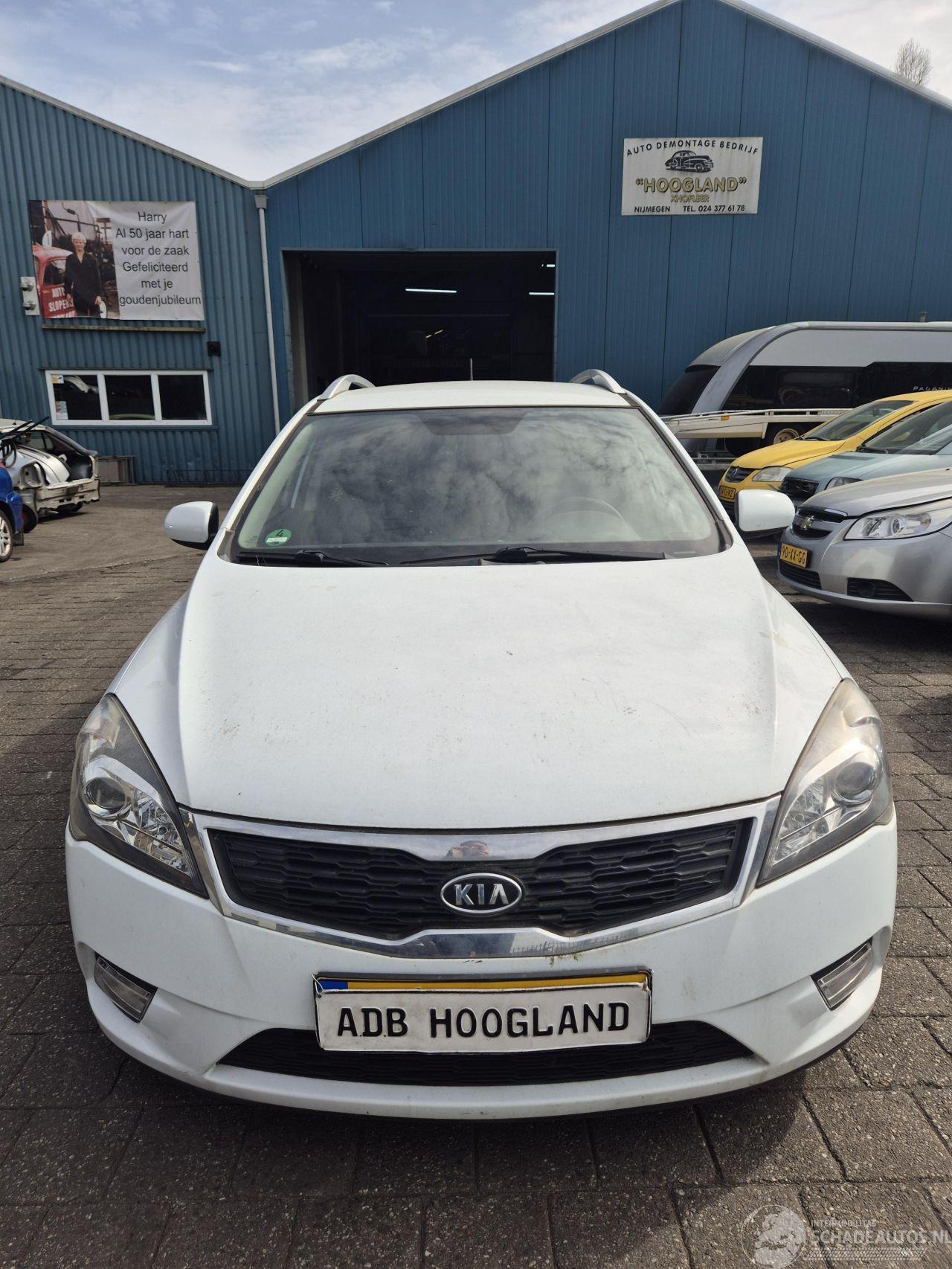 Kia Cee d Sporty Wagon (EDF) Combi 1.4 16V (G4FA) [66kW] 5-BAK