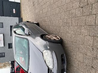 Vrakbiler auto Volkswagen Golf V (1K1) Hatchback 1.6 (BSE) [75kW] 5-BAK 2006/1