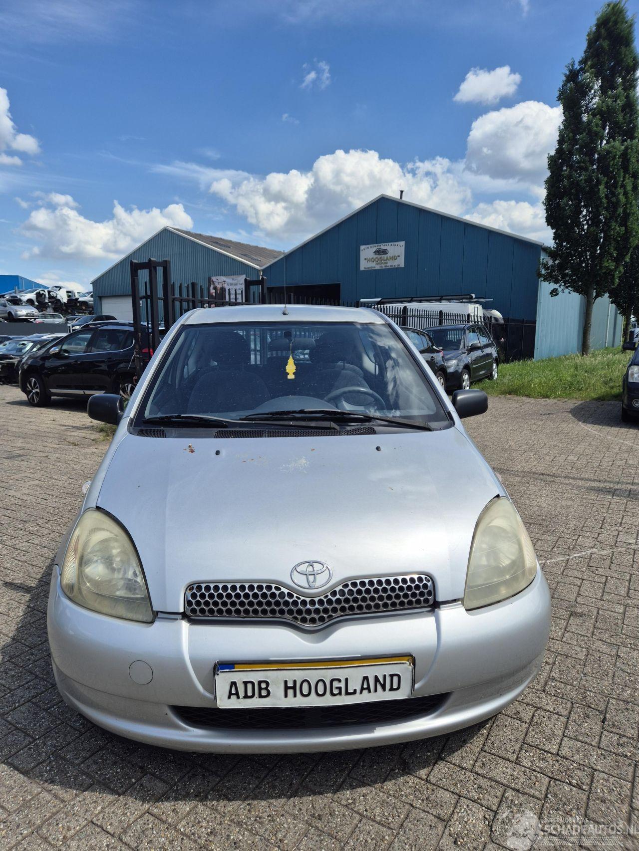 Toyota Yaris (P1) Hatchback 1.3 16V VVT-i (2NZFE) [63kW] 5-BAK