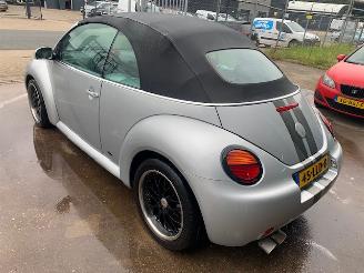 Volkswagen New-beetle New Beetle (1Y7) Cabrio 2.0 (AZJ) [85kW] picture 8