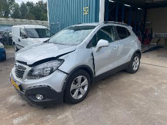 Vaurioauto  passenger cars Opel Mokka Mokka/Mokka X SUV 1.4 Turbo 16V 4x2 (A14NET(Euro 5)) [103kW] 2016/5