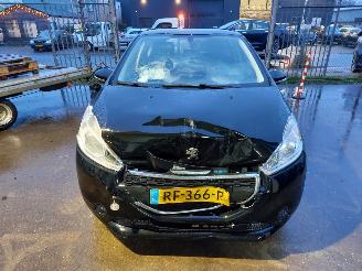 Peugeot 208 208 I (CA/CC/CK/CL) Hatchback 1.2 Vti 12V PureTech 82 picture 2
