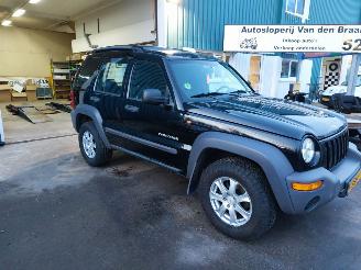 Jeep Cherokee Cherokee/Liberty (KJ) Terreinwagen 2.8 CRD 16V 4x4 Automaat picture 3