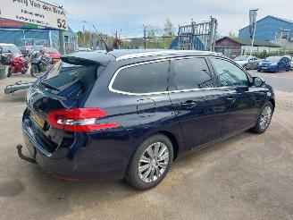 Peugeot 308 308 SW  Combi 5-drs 1.2 12V e-THP PureTech 110 picture 6