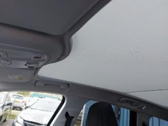 Peugeot 308 308 SW  Combi 5-drs 1.2 12V e-THP PureTech 110 picture 14