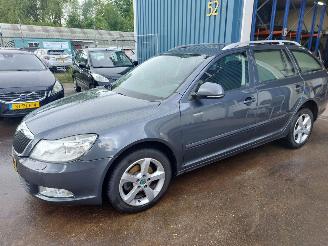 Damaged car Skoda Octavia Octavia Combi (1Z5) Combi 5-drs 1.2 TSI 2012/5