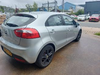 Kia Rio Rio III (UB) Hatchback 1.2 CVVT 16V picture 6