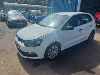skadebil auto Volkswagen Polo Polo V (6R) Hatchback 1.4 TDI 2015/8