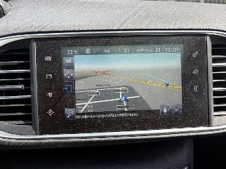Peugeot 308 1.2 96KW Pano Clima Navi Led Camera Allure NAP picture 11