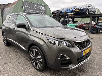 damaged passenger cars Peugeot 5008 1.2 96KW GT-Line Pano Navi Clima 7-Pers Camera Led Xenon NAP 2018/1