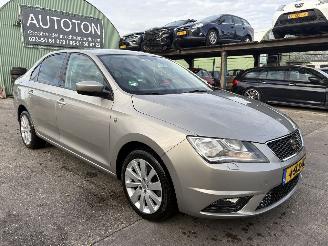 krockskadad bil auto Seat Toledo 1.2 TSI 77KW Navi Clima Businessline High NAP 2013/11