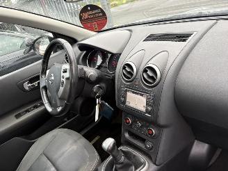 Nissan Qashqai 1.6 86KW Navi Clima Pano Camera Connect Edition picture 9