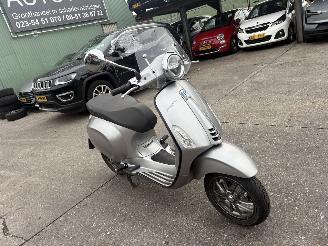 Piaggio Overig Vespa Elettrica 4KW picture 2