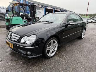 Schadeauto Mercedes CLK 200 K. 135KW Autom. Clima Navi Avantgarde NAP 2009/1