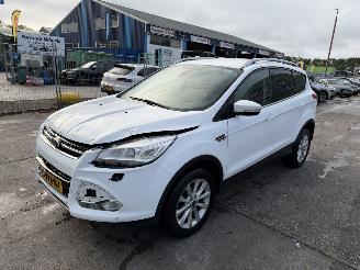 Auto incidentate Ford Kuga 1.5 110KW Titanium Plus Clima Navi Camera 2015/4