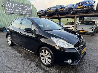  Peugeot 208 1.2 VTI 60KW Navi Airco 5-Drs Active NAP 2013/1