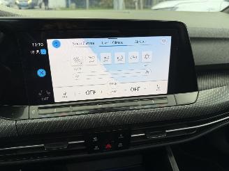 Volkswagen Golf 2.0 R TSI 320PK Pano Clima Navi 4Motion Led Xenon Camera picture 15