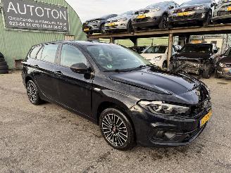 Schadeauto Fiat Tipo 1.5 Hybrid 96KW Autom. Clima Navi Street NAP 2022/10
