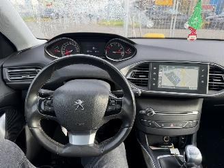 Peugeot 308 1.6 92KW Clima Navi Led Pano Premiere picture 10