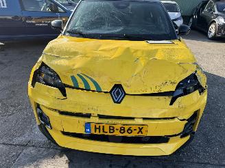 Renault 5 52 kWh 110KW Comfort Range Iconic Cing Clima Navi picture 25