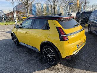 Auto incidentate Renault 5 52 kWh 110KW Comfort Range Iconic Cing Clima Navi 2025/4