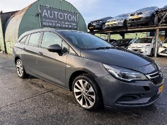 Avarii autoturisme Opel Astra 1.6 CDTI 81KW Clima Navi Led Xenon Business 2016/10