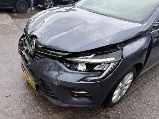 Renault Clio 1.6 E-Tech Hybrid 140 R.S. Line 69&24kW picture 6