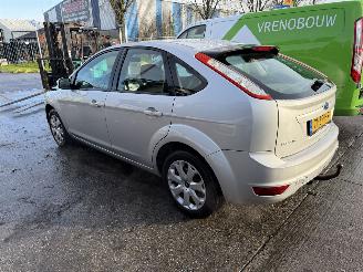 skadebil auto Ford Focus 1.6 74KW Airco Trend 5-Drs NAP 2008/4
