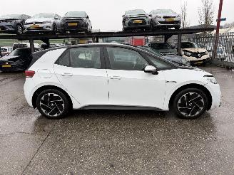 Volkswagen ID.3 58 kWh 150KW First Clima Navi NAP picture 2