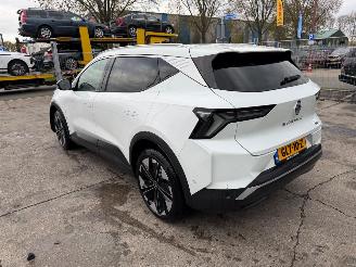 krockskadad bil auto Renault Scenic EV60 60kWh 125KW Clima Navi Comfort Range Techno NAP 2024/9