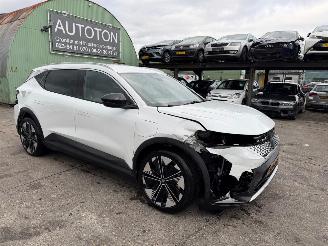 Schadeauto Renault Scenic EV60 Comf. Range Techno 125 & 55kW NAP 2024/9