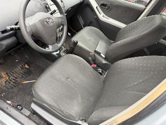 Toyota Yaris 1.3 VVTI 64KW Terra 5-Deurs picture 7