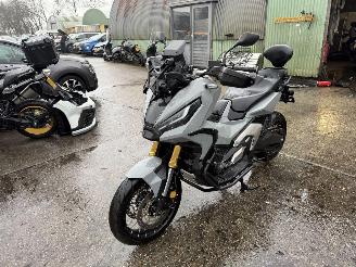 Honda Overige 750 X-ADV 43KW Nardo Gray picture 4