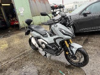 skadebil motor Honda Overige 750 X-ADV 43KW Nardo Gray 2022/3