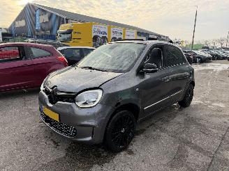 Renault Twingo 22 kWh 60KW R80 E-Tech Serie Limitee Urban Night Cabrio Clima Navi Led 2023/6