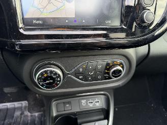 Renault Twingo 22 kWh 60KW R80 E-Tech Serie Limitee Urban Night Cabrio Clima Navi Led picture 10