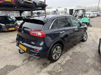 Kia e-Niro 64 kWh 150KW Autom. Clima Navi Led Xenon ExecutiveLine picture 5