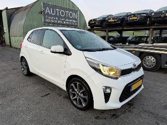 skadebil auto Kia Picanto 1.0 CVVT 49KW Design Edition Clima Navi Led Xenon Leer Camera NAP 2018/5