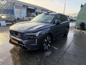 Unfallwagen Volvo EX90 111 kWh Twin Motor Ultra 300KW 7 Pers Pano Clima Navi NAP 2025/7