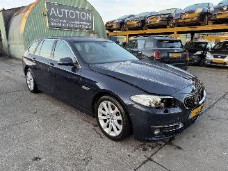 Schadeauto BMW 5-serie 530D 190KW Autom. Clima Navi Leer Luxury Edition Led NAP 2013/10