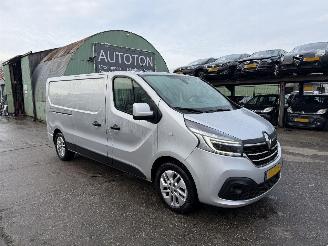 skadebil bedrijf Renault Trafic 2.0 DCI 125KW Autom. clima Navi T29 Luxe Led Camera NAP 2021/1