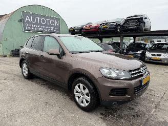 skadebil auto Volkswagen Touareg 3.0 TDI 180KW Autom. Clima Navi Leer Led Highline NAP 2012/7