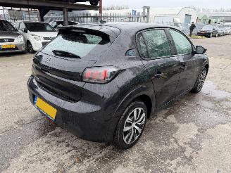 Peugeot e-208 50 kWh 100KW Autom. Clima Navi Led Active Pack NAP picture 2