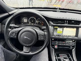 Jaguar XF 2.0D 120KW Autom. Clima Navi Leer Xenon Portfolio NAP picture 10