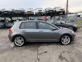 Volkswagen e-Golf 36 kWh 100KW DSG Clima Navi Leer Led picture 3