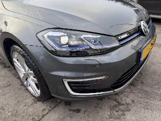 Volkswagen e-Golf 36 kWh 100KW DSG Clima Navi Leer Led picture 17