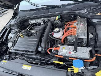 Volkswagen Golf 1.4 GTE eHybrid 110KW Pano Clima Navi Led picture 14