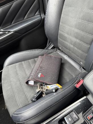 Mitsubishi Outlander 2.4 PHEV 99KW Autom. Clima Navi Led Schuifdak Intense+ NAP picture 13